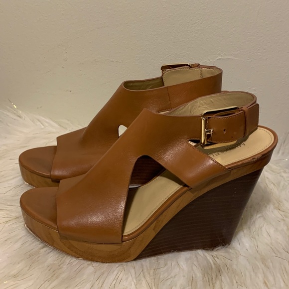 Michael Kors tan brown wedges shoes size 8.5M - Picture 9 of 14